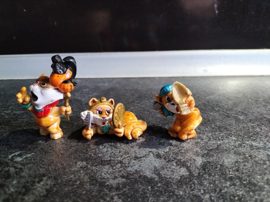 Figurki Kinder niespodzianka lata 90 kolekcjonerskie