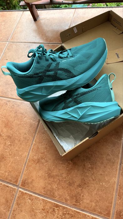 ASICS Novablast 5 – jak nowe
