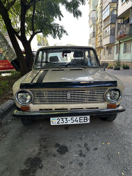 Ваз 21011, машина