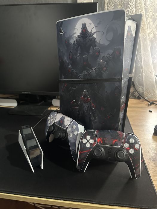 Sony PlayStation 5 Slim + 2 DualSense + Зарядна станція