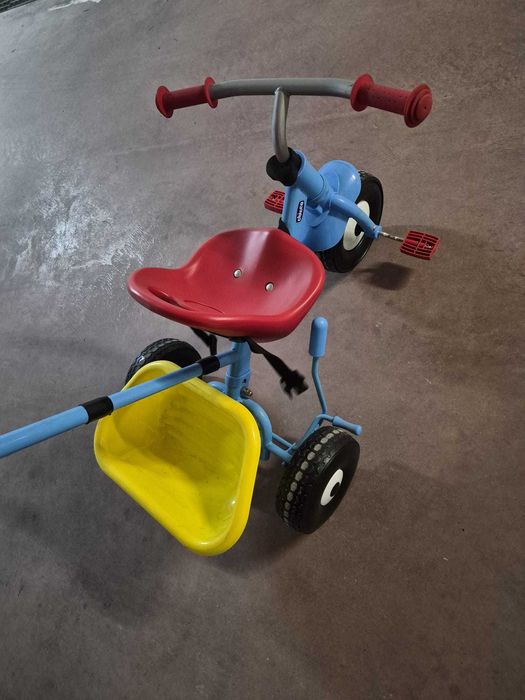triciclo chicco com pouco uso
