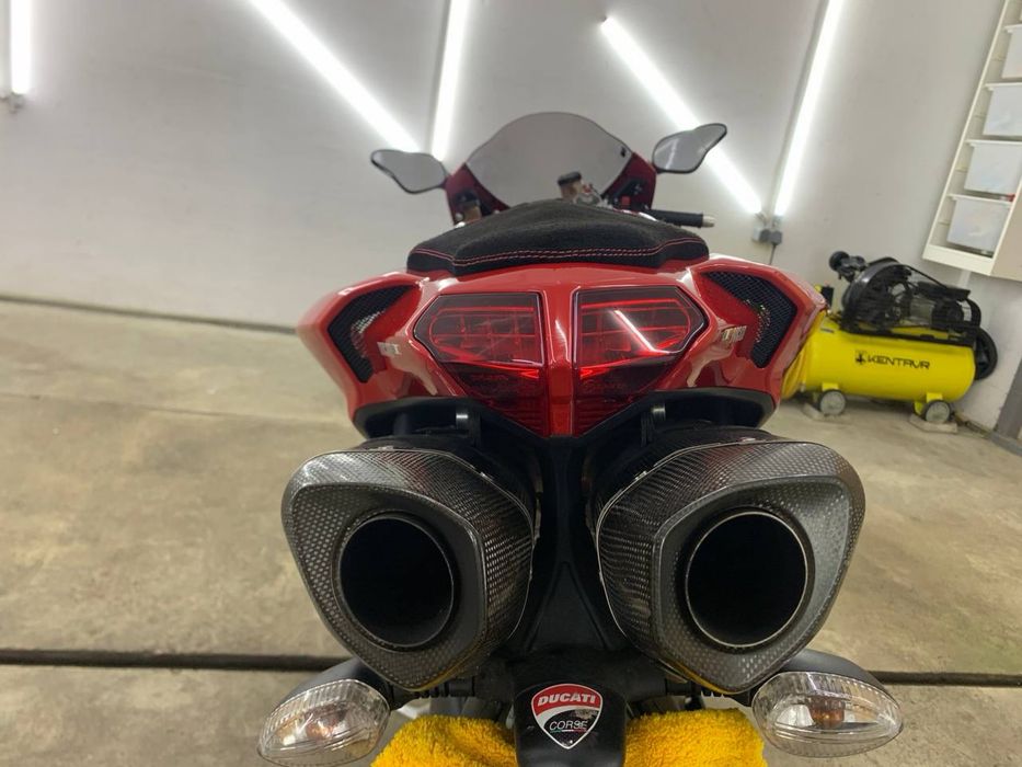 Ducati 848 гарний стан 2012р.