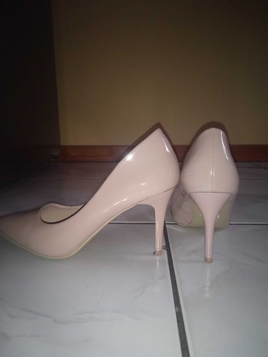 Buty szpilki beż
