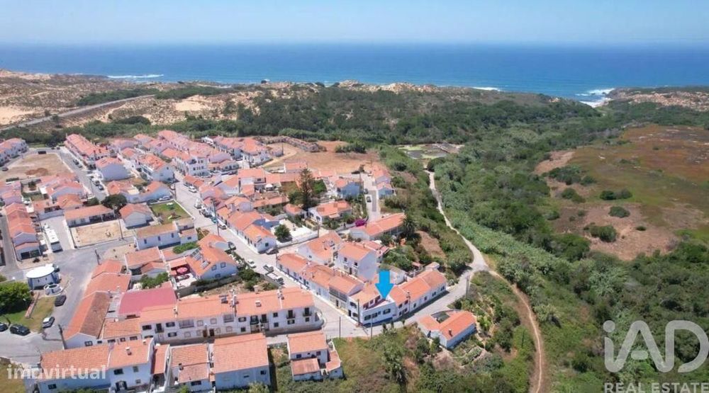 Casa / Villa T4 em Longueira de 126 m2