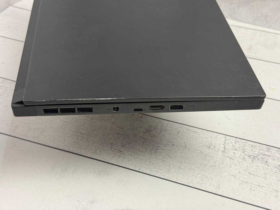 MSI GS 66 Stealth intel i7-10750H   16ram ddr4  GTX 1660Ti 6gb ssd 500gb 240hz екран
