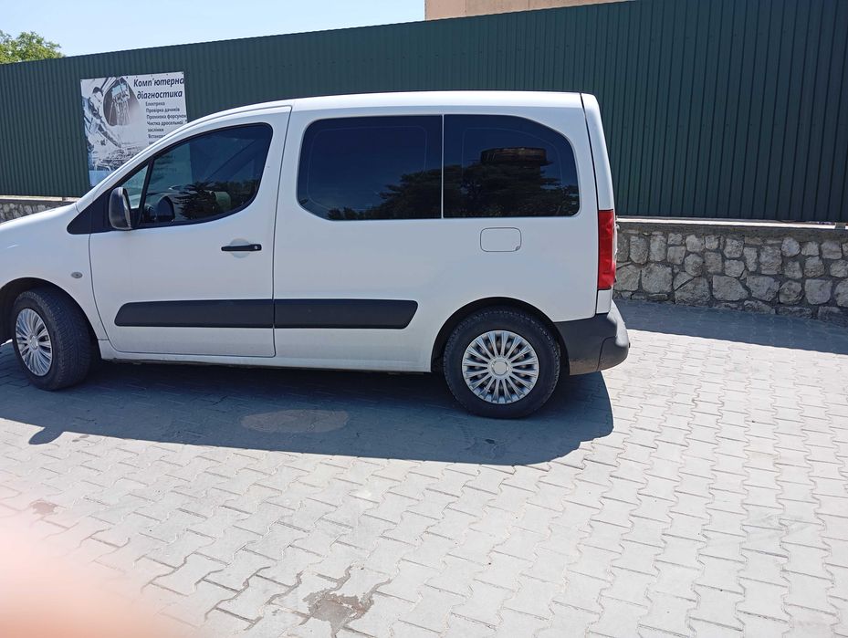 Продам Пежо партнер