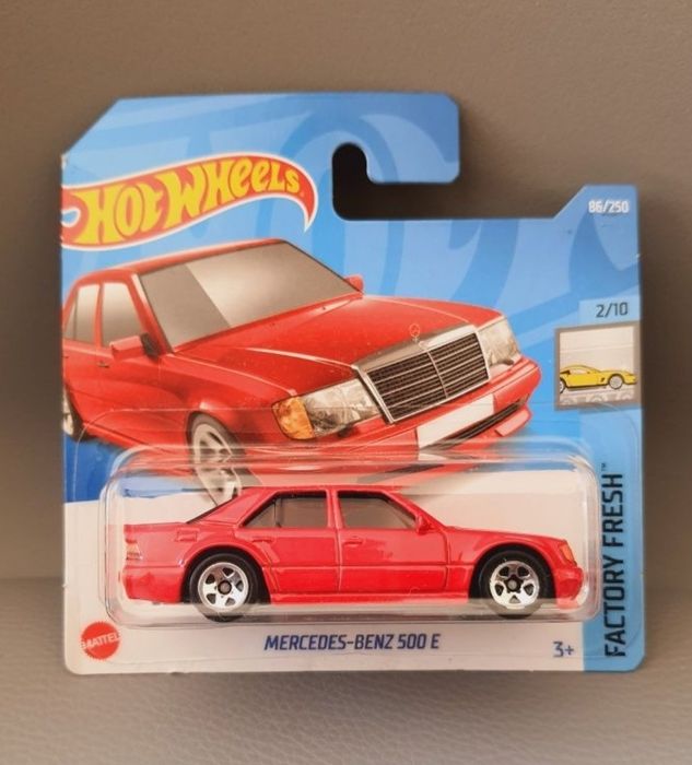 Hot wheels Mercedes 500e