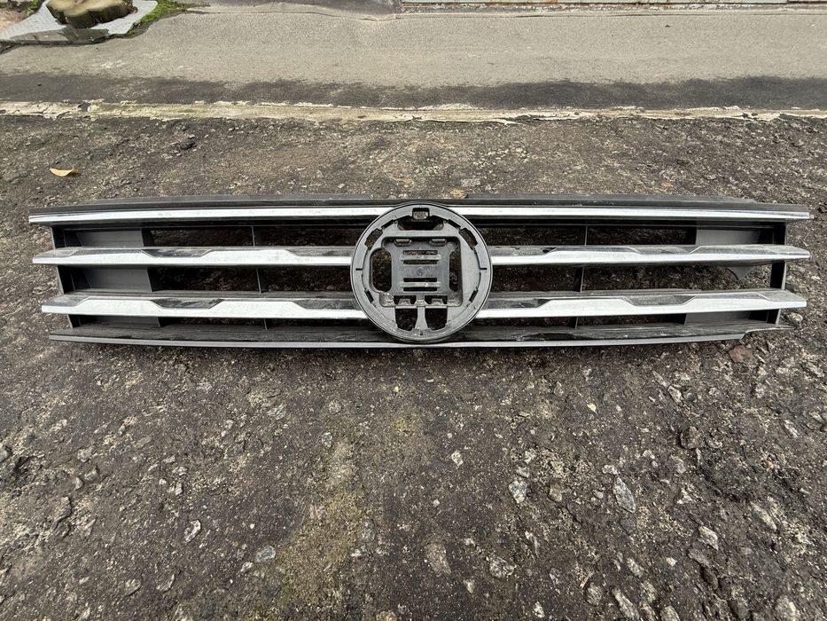Решетка радиатора VW Tiguan Allspace
