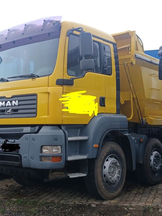 Camiao Man 440. 8x4 basculante