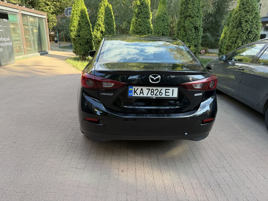 Продам Mazda 3 2018