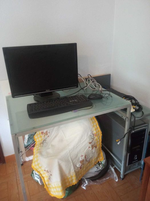 Computador  ASUS e torre474543799581419522