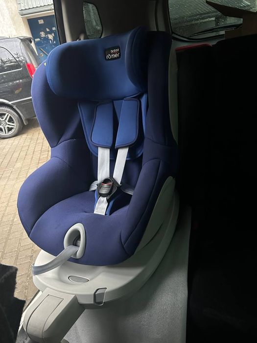 Britax Romer dualfix автокрісло що крутиться на 360° в супер стані!  ГАРНИЙ ТОРГ!