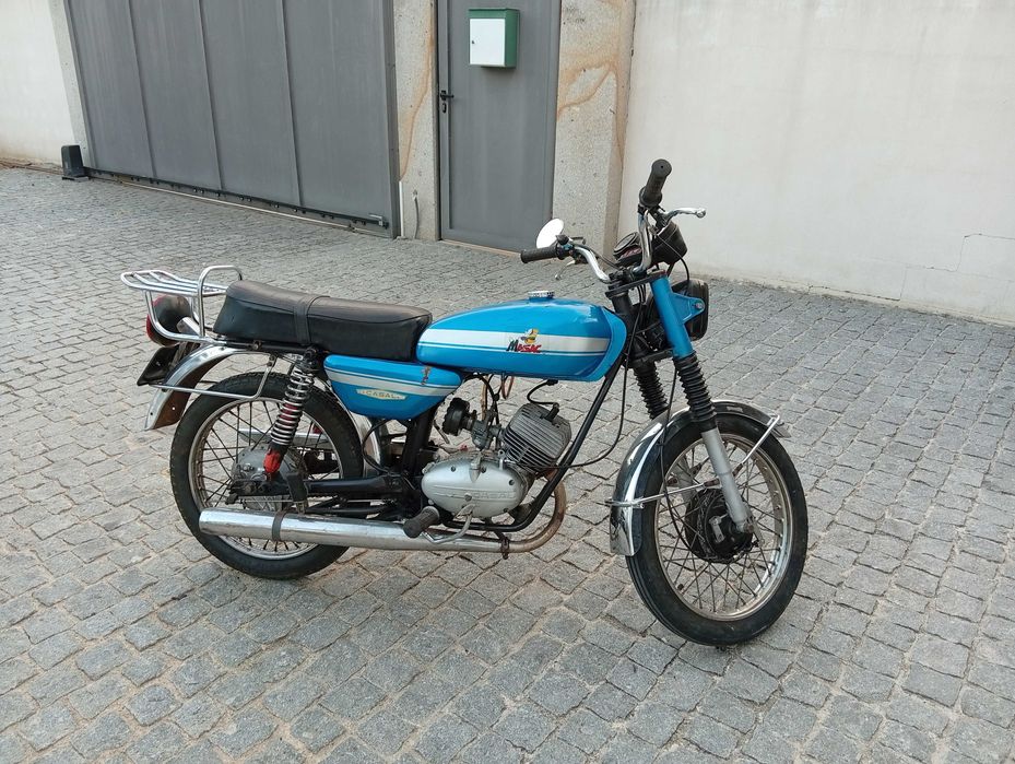 Moto Casal 5 muito bom estado