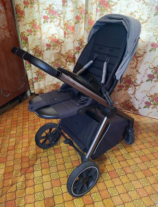 Коляска Carrello Ultra прогулянкова реверсивна