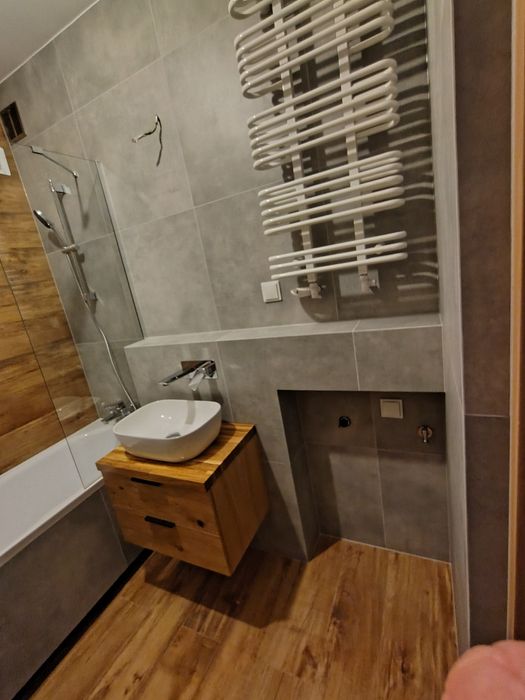 Malowanie ,Remonty Łazienki