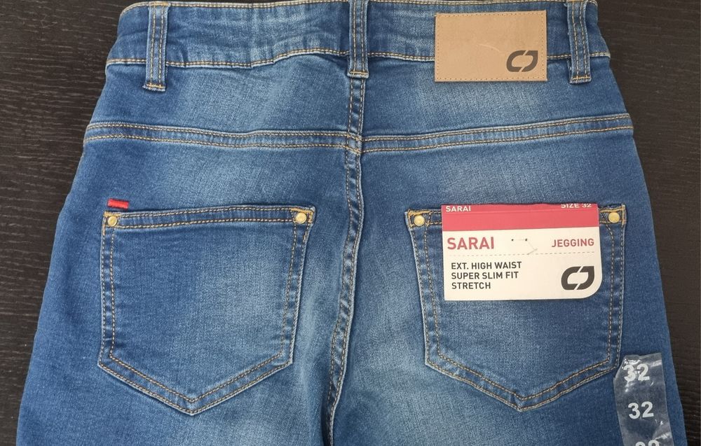 NOWE jeansy Castro Jeans Sarai. rozm 32
Bardzo