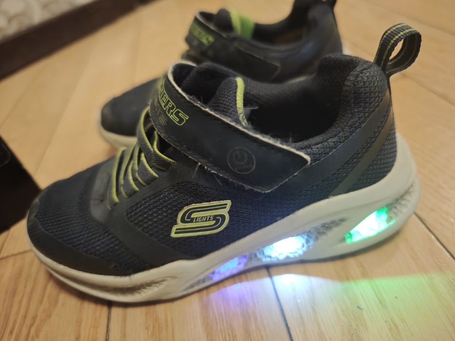 Кросівки дитячі Skechers р.32, см.20