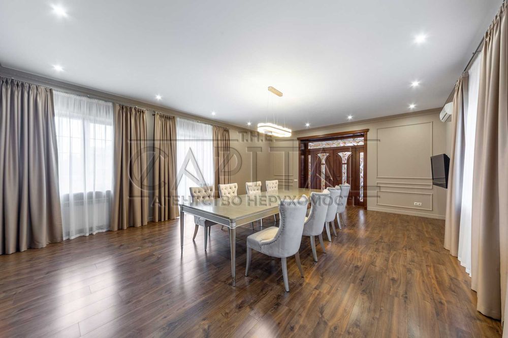 Продаж будинку, Золоче, 490м2, 25с, басейн, вихід на воду