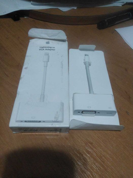 Lightning 8 pin to VGA Apple Original
