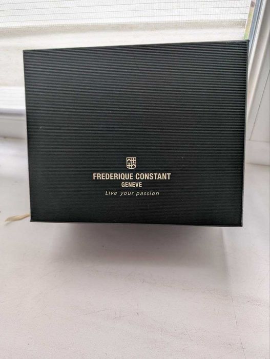 Швейцарский Годинник Frederique Constant Smartwatch