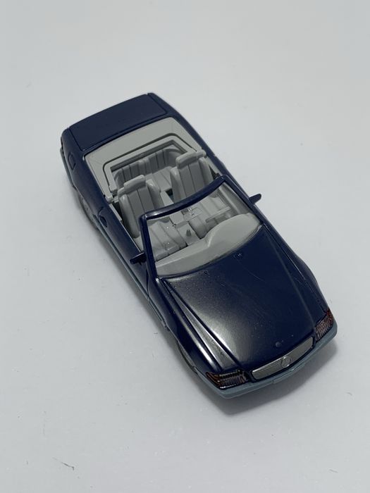 Mercedes 500 SL da Wiking escala 1/87