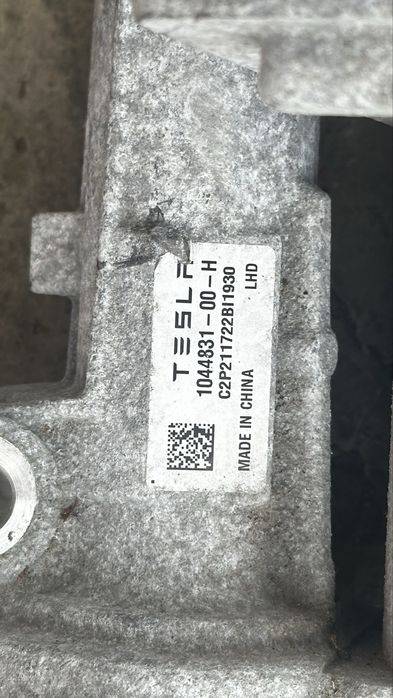Рульова рейка tesla model 3/y
