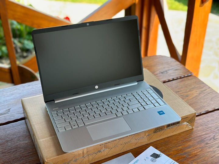 HP 15s-fq3215ng 15.6 новий