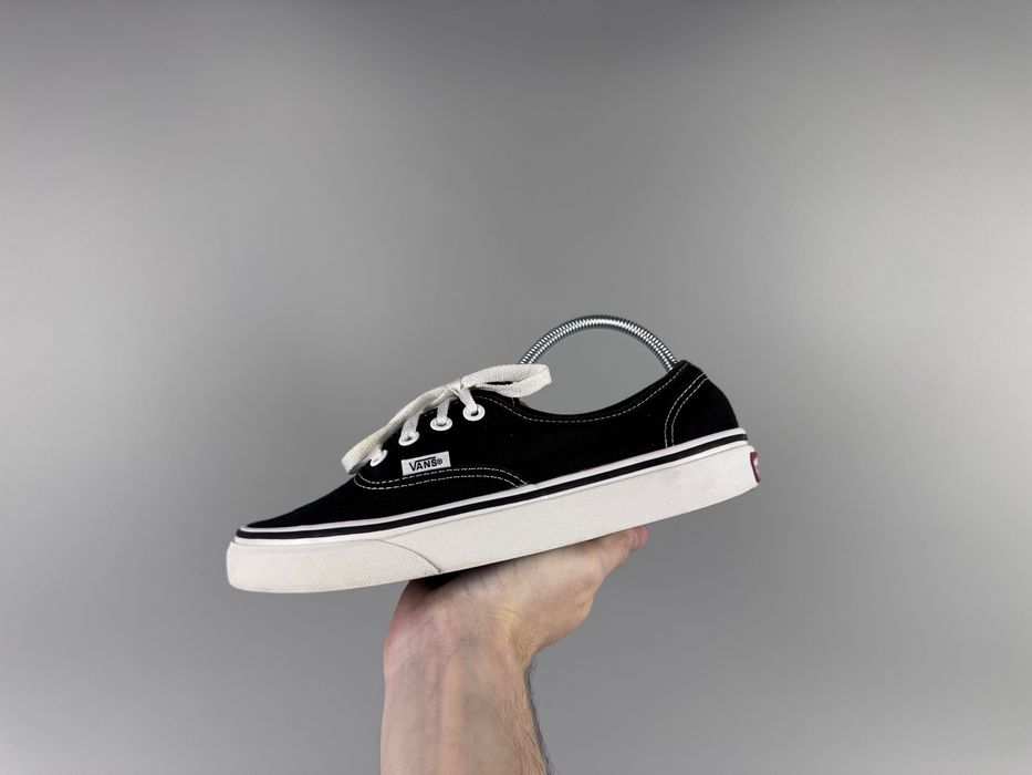 Розмір 36.5 23 см Низькі жіночі кеди Vans Authentic