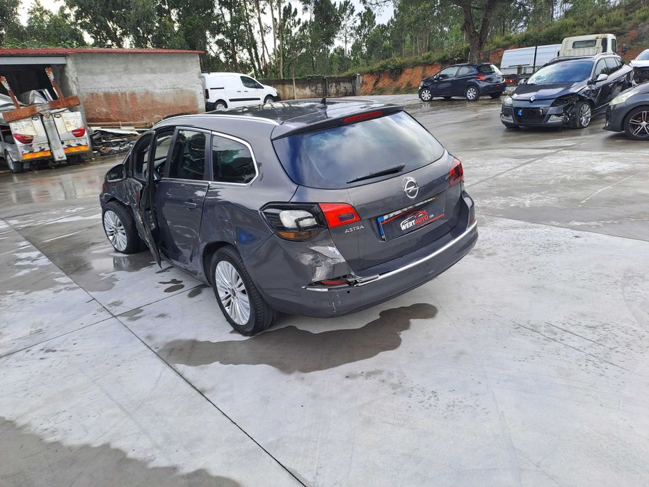 Opel Astra J Sports Tourer  1.7 CDTI Nacional, 2013