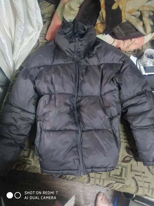 Продам зимнюю курточку CROPP