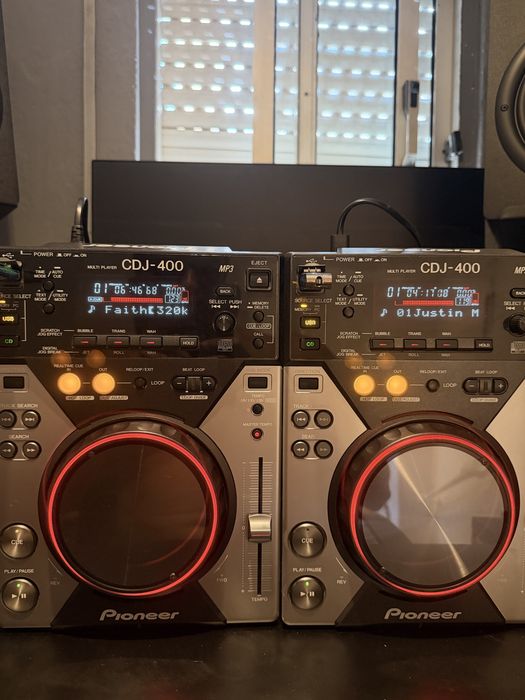 Par de Leitores Pioneer CDJ-400 - Estado Impecável / Excelente Conservação