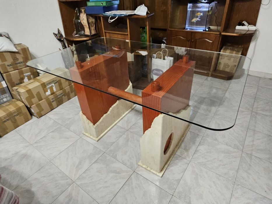 Vendo mesa em pedra e estante em pedra