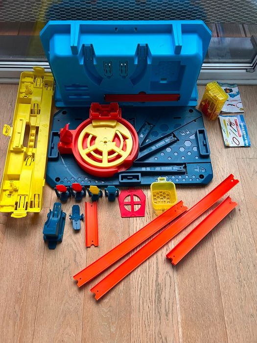 Tor samochodowy Hot Wheels Track Builder