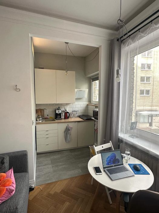 Kawalerka - Plac Trzech Krzyży