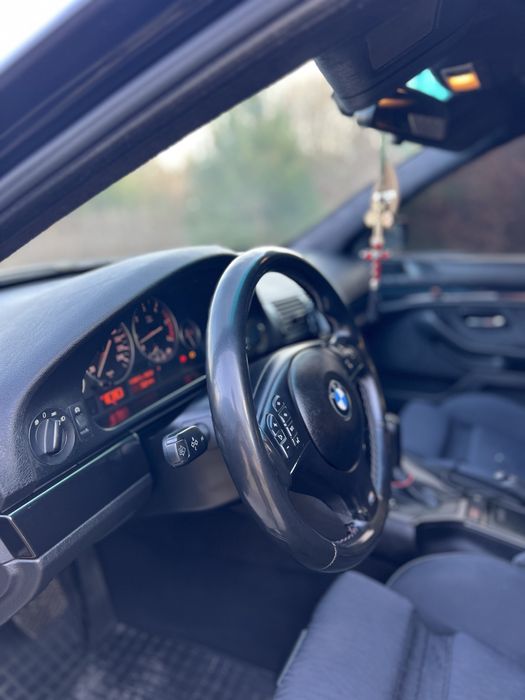 Продам бмв є39 2.5 м57