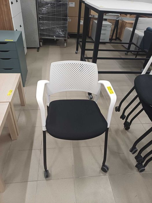 Krzesła konferencyjne