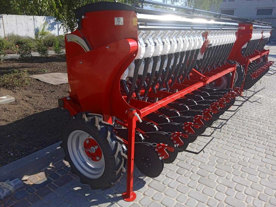 Компенсація Сівалка СЗ 3,0 м зернова навісна 1,8 2,1 2,4  2,7 соя рапс