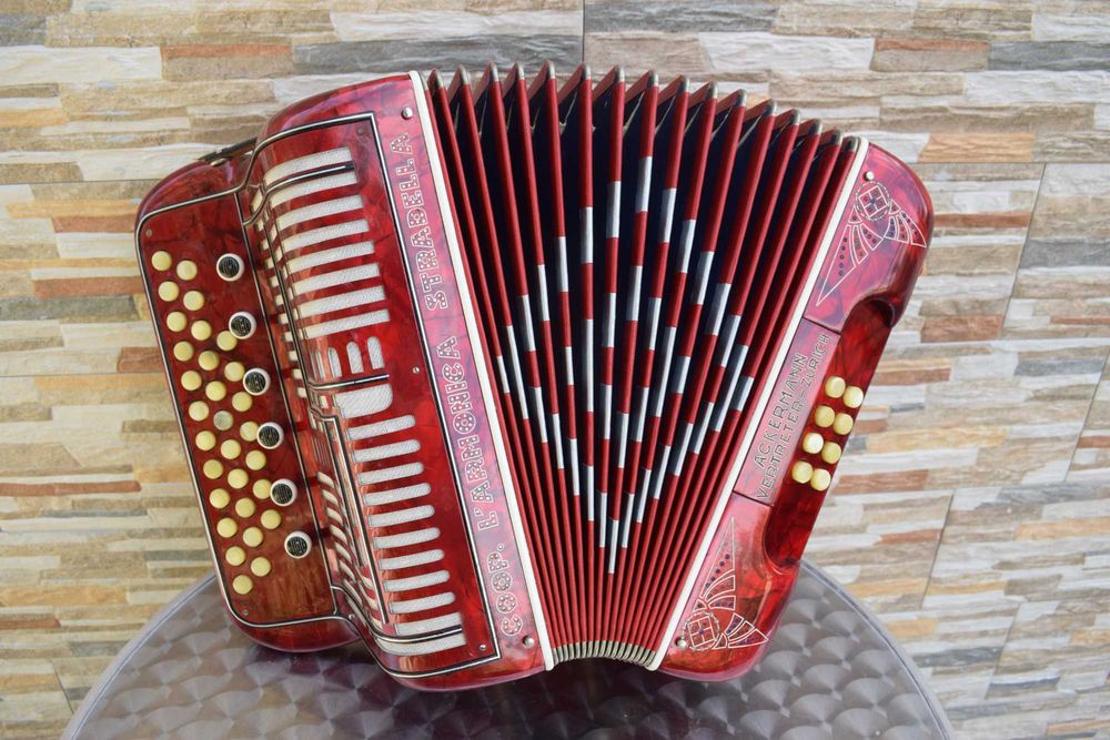 Concertina Cooperativa L.Armonica Stradella Italia 4 Voz