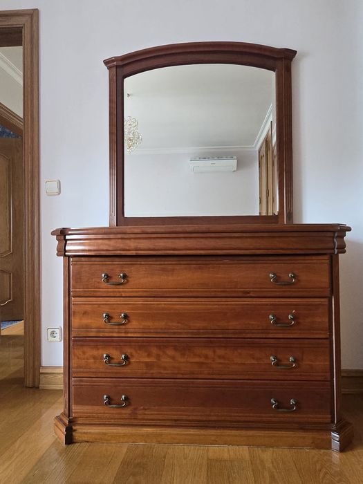 Cama + Mesas de Cabeceira + Comoda