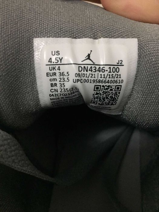 Air Jordan 1 Mid SE Coconut Milk Particle Grey