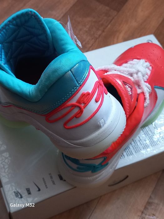 NIKE LeBron 22 р.43