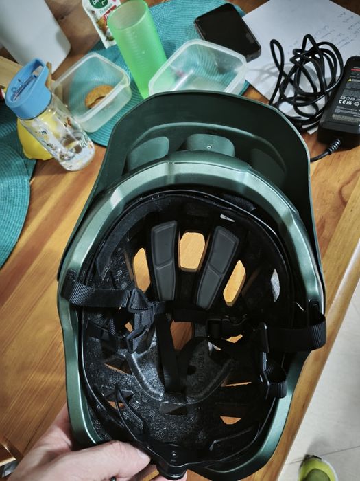 Trotinetes NIU KQI2 PRO Dark + capacete