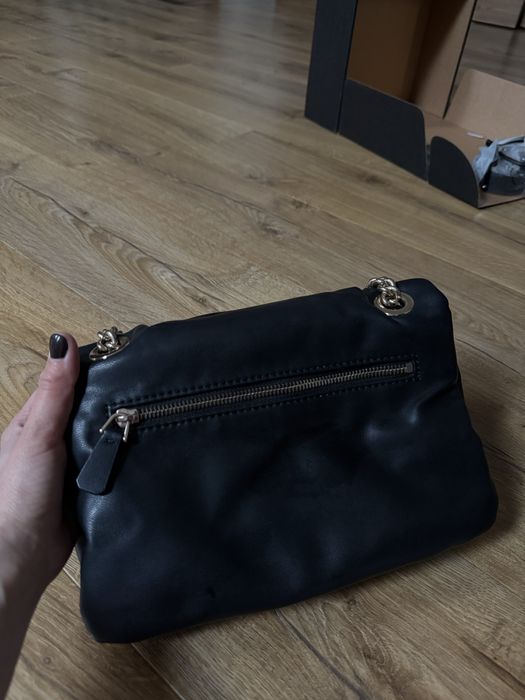 Крута сумка Guess