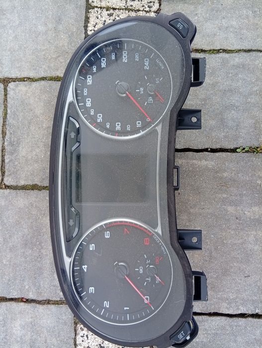 Licznik Zegary Audi A1 8X 1.4tfsi