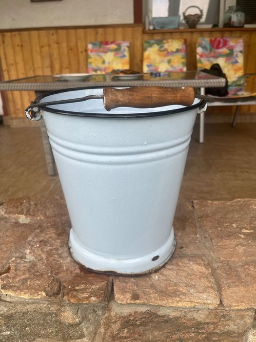 Emalerowzne wiaderko