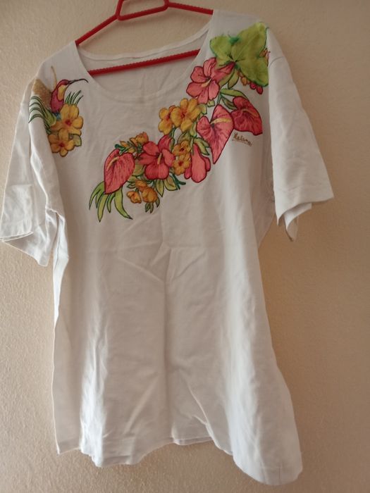 T-shirt XL pintada à mão