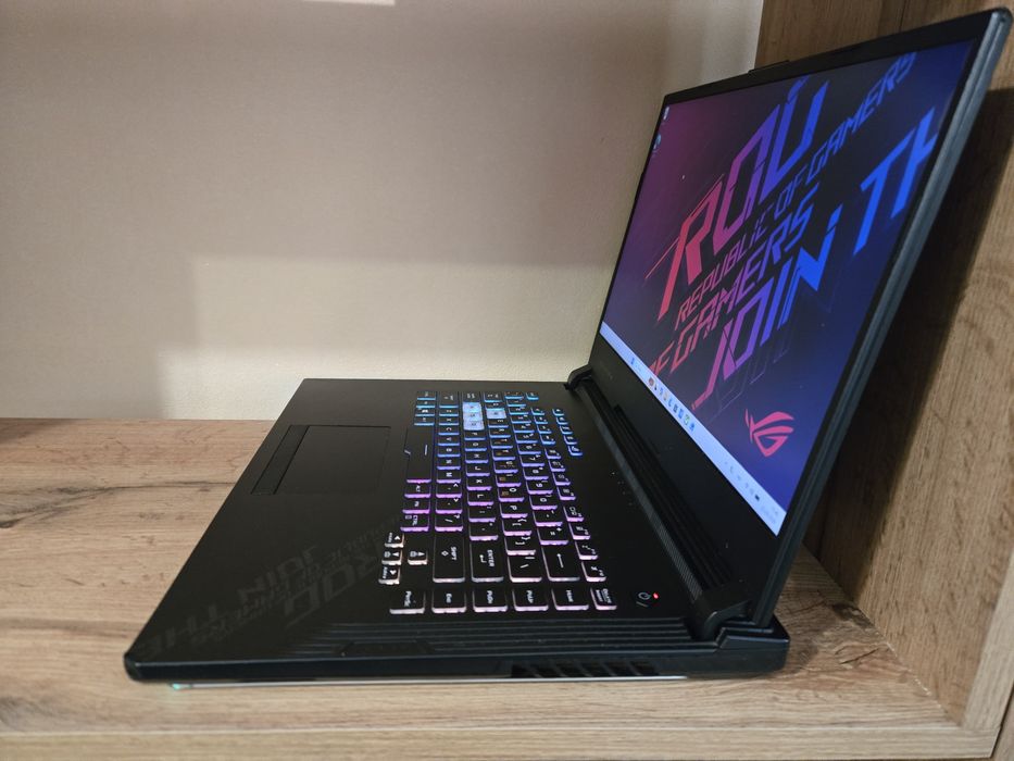 Asus ROG Strix G512L RTX 8gb Core i7 16/512gb FHD 240Hz