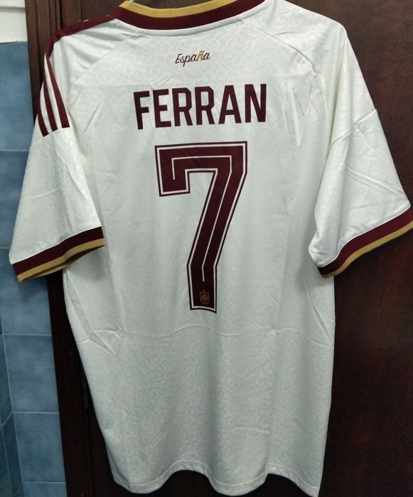 Camisola alternativa Espanha 2026 L