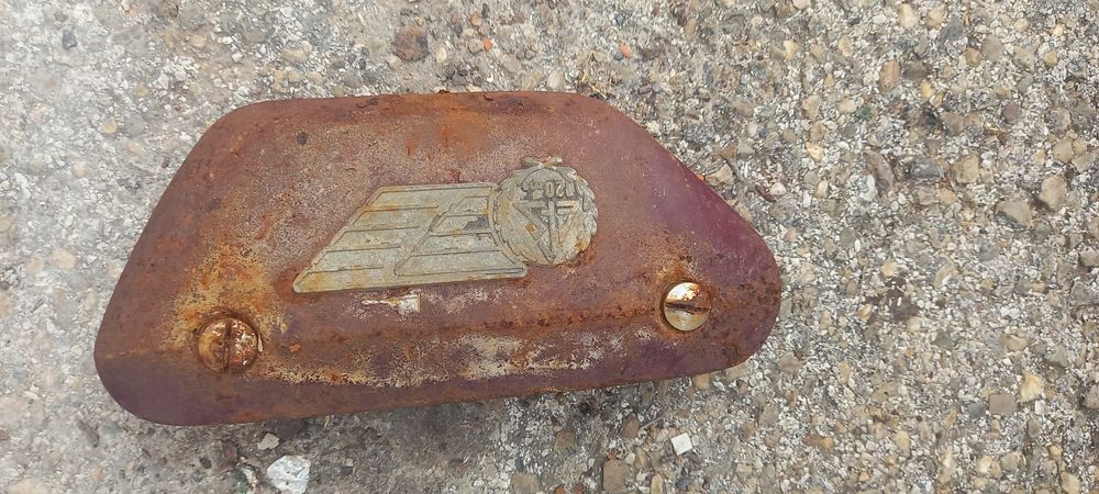 Peças de motorizada antiga