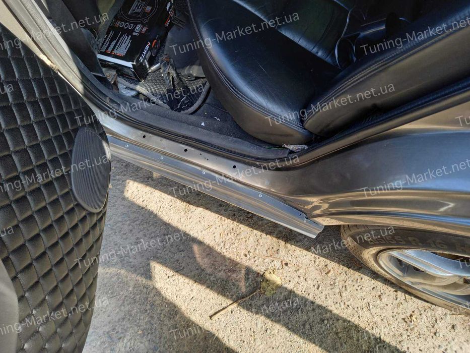 Накладка на передний бампер Toyota Carina E T190, накладки на пороги Тойота Карина Е
